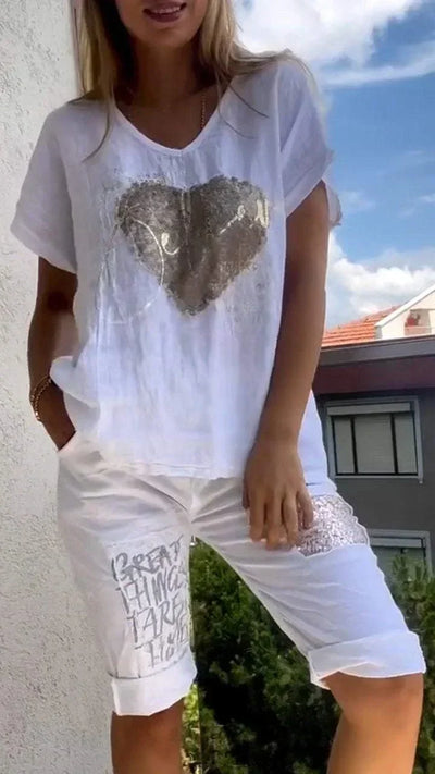 Shira – Eleganten poletni komplet z zlatimi detajli