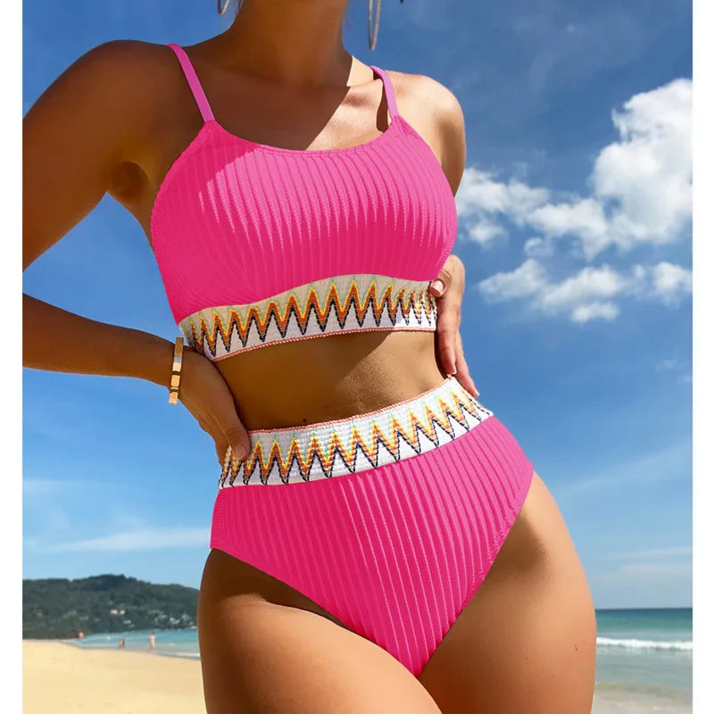 Adéla – Vyšívané bikiny s vysokým pasem a bandeau střihem