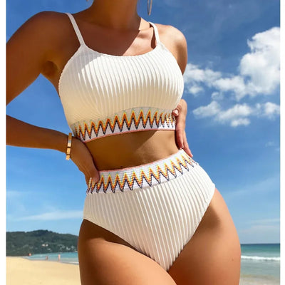Adéla – Vyšívané bikiny s vysokým pasem a bandeau střihem