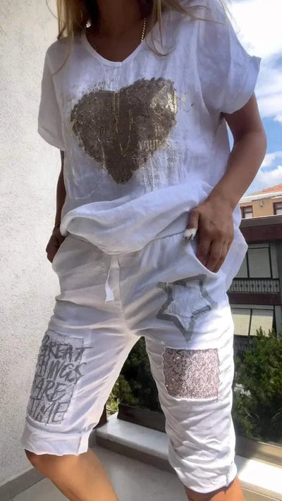 Shira – Eleganten poletni komplet z zlatimi detajli
